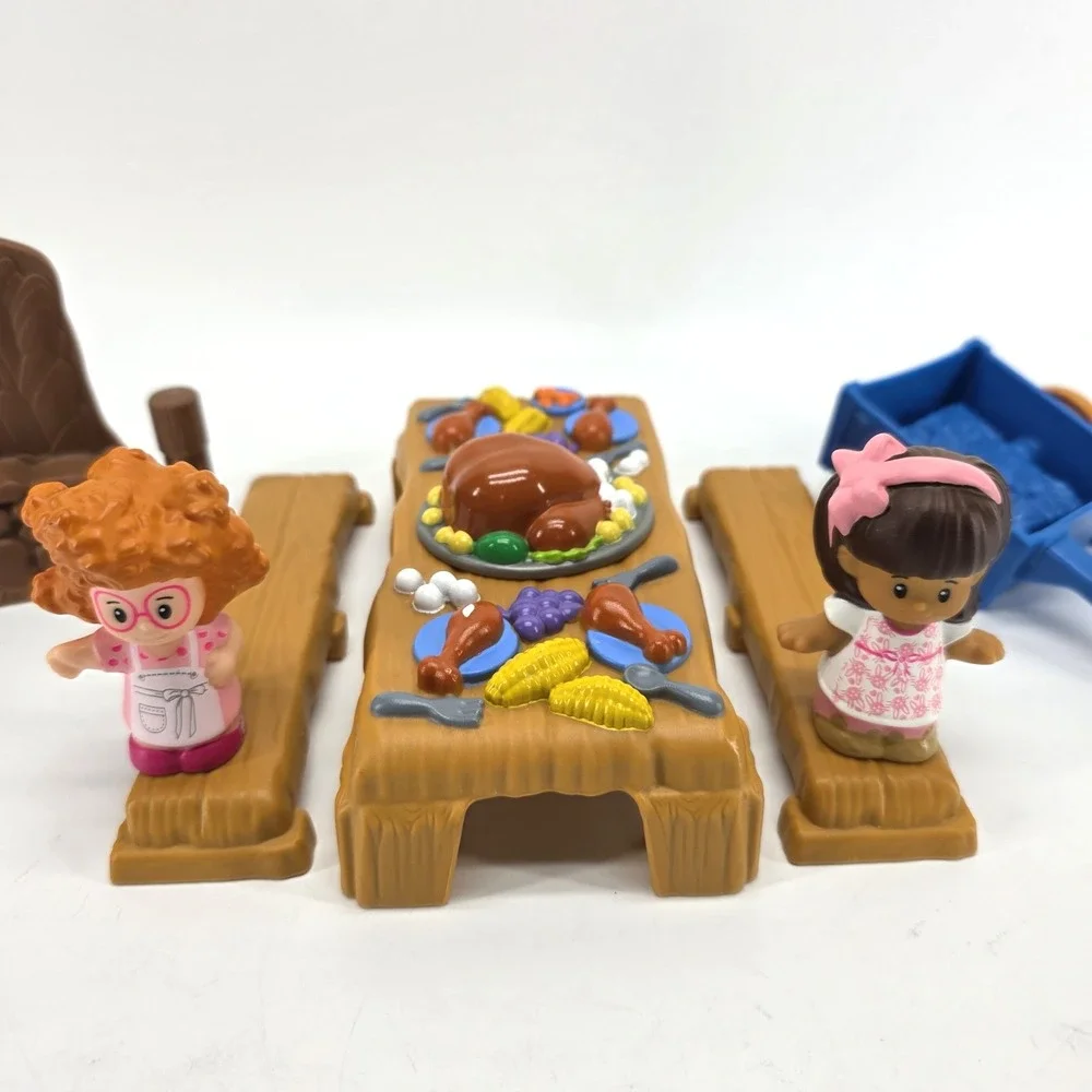 Fisher-Price Little People Thanksgiving Celebration Pilgrims Indians Sophie